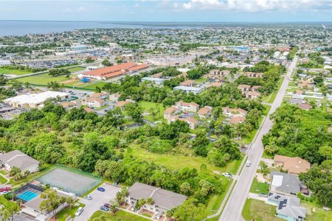 Land in Punta Gorda, Florida № 1336001 - photo 2