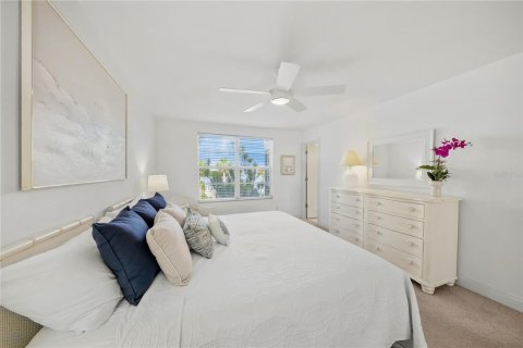 Copropriété à vendre à Longboat Key, Floride: 2 chambres, 92.16 m2 № 1373928 - photo 22