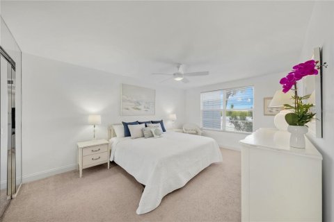 Copropriété à vendre à Longboat Key, Floride: 2 chambres, 92.16 m2 № 1373928 - photo 21