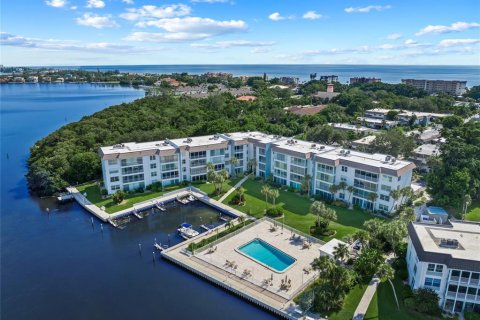 Copropriété à vendre à Longboat Key, Floride: 2 chambres, 92.16 m2 № 1373928 - photo 1