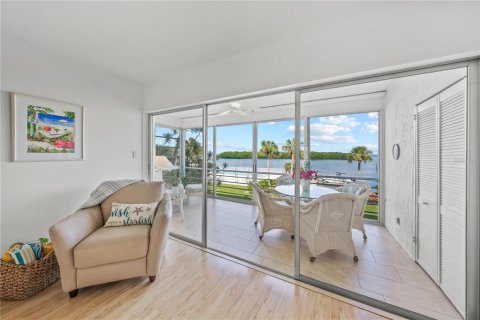 Copropriété à vendre à Longboat Key, Floride: 2 chambres, 92.16 m2 № 1373928 - photo 13