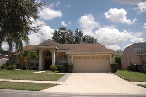 House in Orlando, Florida 3 bedrooms, 176.33 sq.m. № 1373927 - photo 1