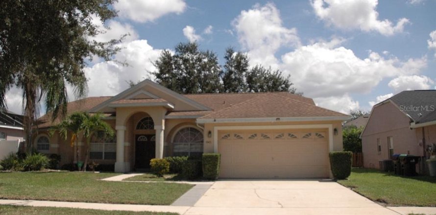 House in Orlando, Florida 3 bedrooms, 176.33 sq.m. № 1373927