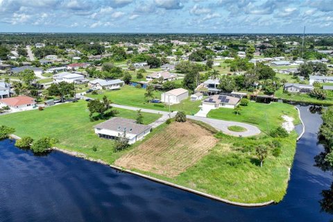 Terreno en venta en Punta Gorda, Florida № 1361713 - foto 5