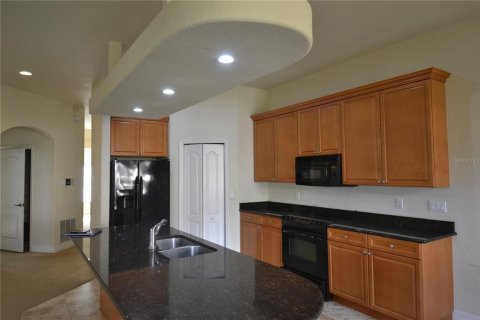 Touwnhouse à vendre à Tarpon Springs, Floride: 3 chambres, 241.45 m2 № 1361710 - photo 4