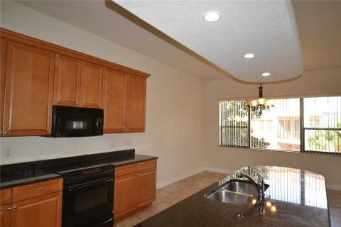 Townhouse in Tarpon Springs, Florida 3 bedrooms, 241.45 sq.m. № 1361710 - photo 29