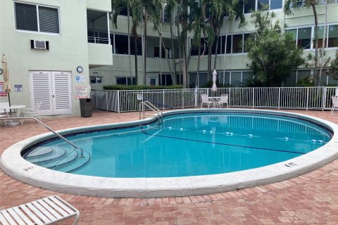 Condo in Fort Lauderdale, Florida, 1 bedroom  № 1182400 - photo 7