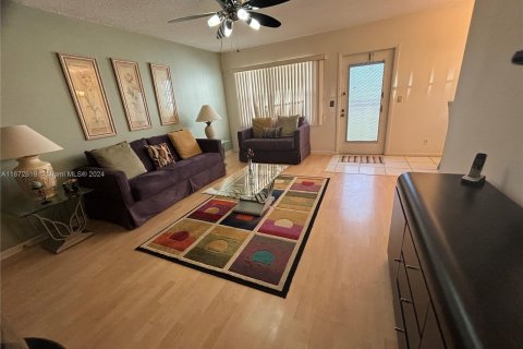 Condo in Boca Raton, Florida, 2 bedrooms  № 1395114 - photo 4