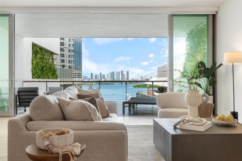 Condominio en venta en Miami Beach, Florida, 3 dormitorios, 231.88 m2 № 1395155 - foto 1