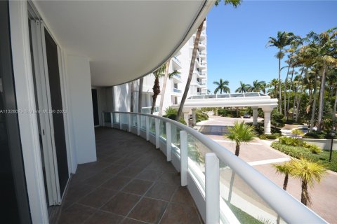 Condo in Aventura, Florida, 2 bedrooms  № 211697 - photo 23