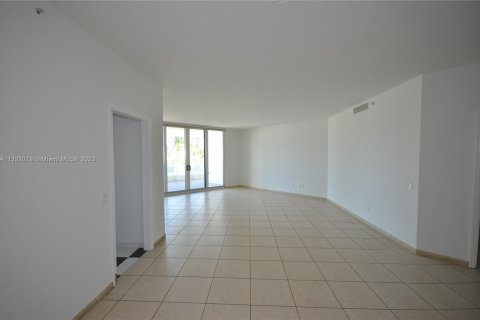 Condominio en venta en Aventura, Florida, 2 dormitorios, 185.8 m2 № 211697 - foto 27