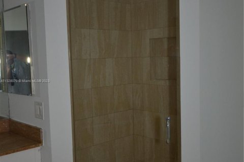 Condominio en venta en Aventura, Florida, 2 dormitorios, 185.8 m2 № 211697 - foto 14