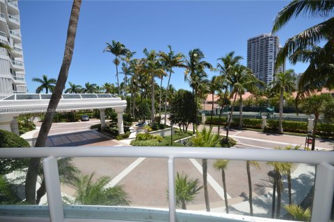 Condominio en venta en Aventura, Florida, 2 dormitorios, 185.8 m2 № 211697 - foto 24