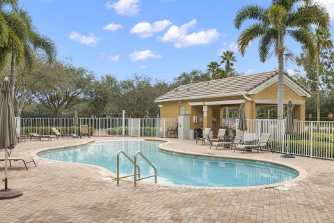 Villa ou maison à vendre à Lake Worth, Floride: 6 chambres, 378.86 m2 № 1014311 - photo 1