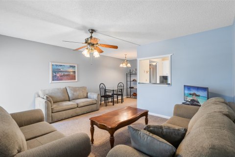 Condominio en venta en Deerfield Beach, Florida, 1 dormitorio, 56.02 m2 № 1207576 - foto 21