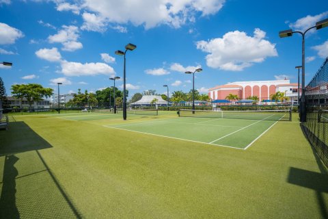 Condo in Deerfield Beach, Florida, 1 bedroom  № 1207576 - photo 14