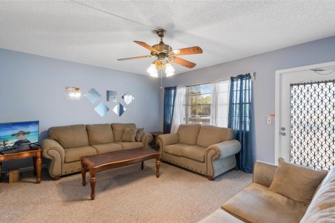 Condo in Deerfield Beach, Florida, 1 bedroom  № 1207576 - photo 23