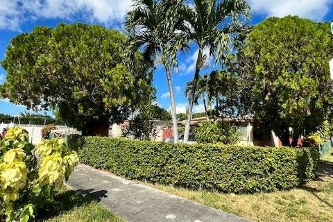 Casa en venta en Miami, Florida, 5 dormitorios, 115.57 m2 № 874523 - foto 12