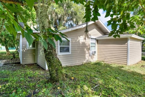 House in DeLand, Florida 3 bedrooms, 83.98 sq.m. № 1350013 - photo 16