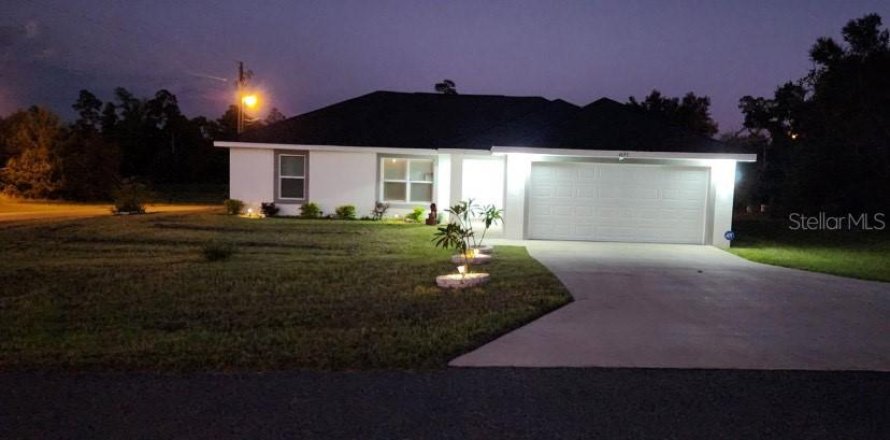 House in Ocala, Florida 4 bedrooms, 150.97 sq.m. № 1350043