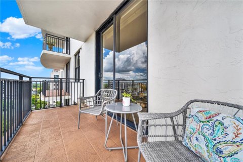 Condominio en venta en Coral Gables, Florida, 1 dormitorio, 67.73 m2 № 1389927 - foto 28