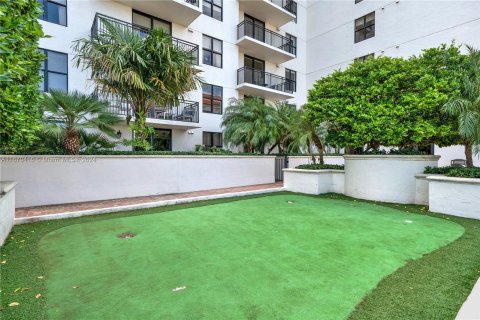 Condominio en venta en Coral Gables, Florida, 1 dormitorio, 67.73 m2 № 1389927 - foto 20