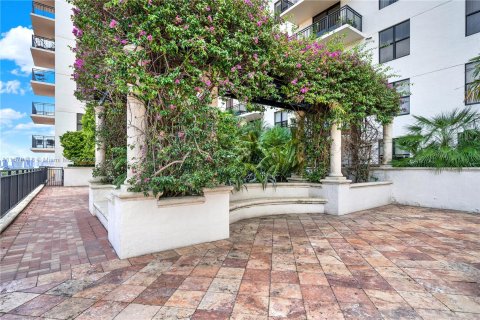 Condominio en venta en Coral Gables, Florida, 1 dormitorio, 67.73 m2 № 1389927 - foto 19