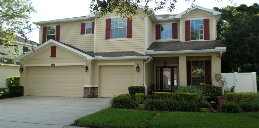 House in Land O' Lakes, Florida 5 bedrooms, 357.67 sq.m. № 1381382