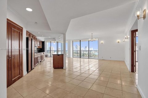 Copropriété à vendre à Aventura, Floride: 2 chambres, 141.4 m2 № 547593 - photo 1