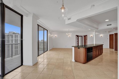 Copropriété à vendre à Aventura, Floride: 2 chambres, 141.4 m2 № 547593 - photo 7