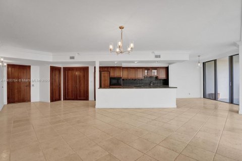 Condo in Aventura, Florida, 2 bedrooms  № 547593 - photo 3