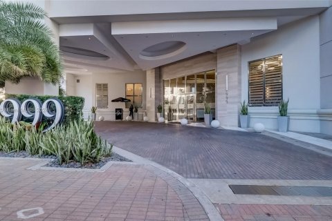 Copropriété à vendre à Miami, Floride: 2 chambres, 101.82 m2 № 1384149 - photo 30