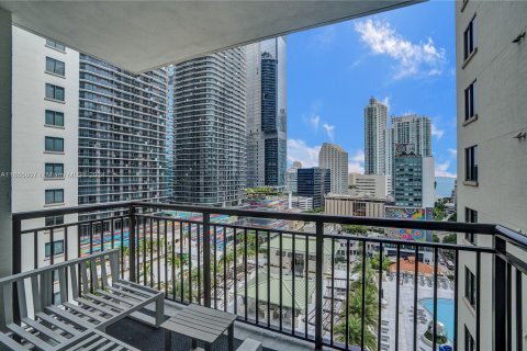 Condo in Miami, Florida, 2 bedrooms  № 1384149 - photo 14