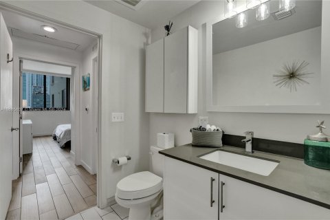 Copropriété à vendre à Miami, Floride: 2 chambres, 101.82 m2 № 1384149 - photo 24