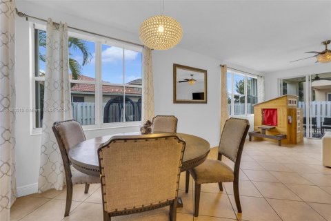 Casa en venta en Miramar, Florida, 4 dormitorios, 269.6 m2 № 1384196 - foto 13