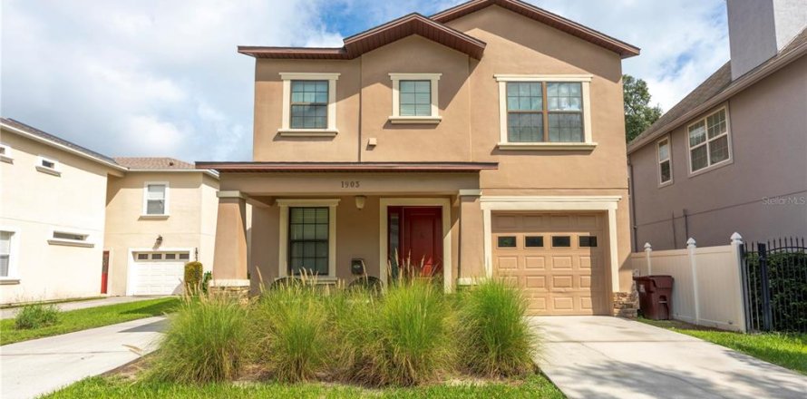 Townhouse in Orlando, Florida 3 bedrooms, 146.79 sq.m. № 1369981