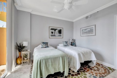 Condominio en venta en Pompano Beach, Florida, 2 dormitorios, 185.34 m2 № 1208077 - foto 14