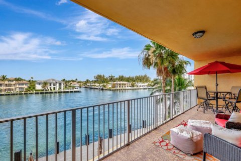 Condominio en venta en Pompano Beach, Florida, 2 dormitorios, 185.34 m2 № 1208077 - foto 29