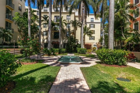 Condo in West Palm Beach, Florida, 1 bedroom  № 1427319 - photo 29