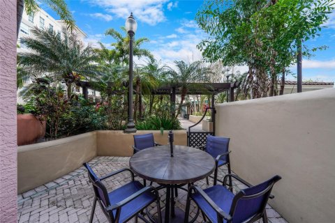 Condo in Fort Lauderdale, Florida, 1 bedroom  № 1099938 - photo 16