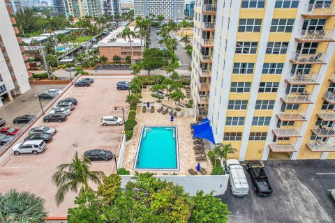 Condominio en venta en Fort Lauderdale, Florida, 37.16 m2 № 1179663 - foto 1