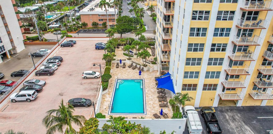 Estudio en el Condominio en Fort Lauderdale, Florida  № 1179663