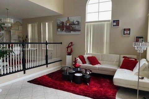 Villa ou maison à vendre à Miramar, Floride: 5 chambres, 337.05 m2 № 995528 - photo 2