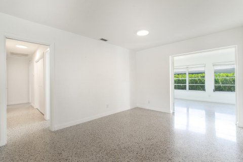 House in Fort Lauderdale, Florida 3 bedrooms, 131.27 sq.m. № 1182027 - photo 17