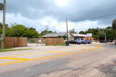 Propiedad comercial en venta en Tampa, Florida № 1391313 - foto 6