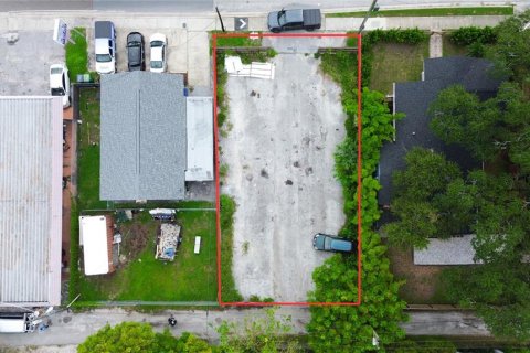 Commercial property in Tampa, Florida № 1391313 - photo 4