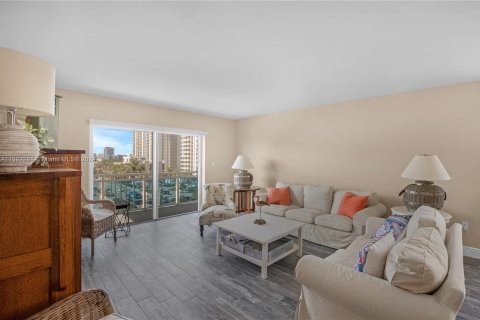 Copropriété à vendre à Hollywood, Floride: 2 chambres, 135.64 m2 № 1161332 - photo 3