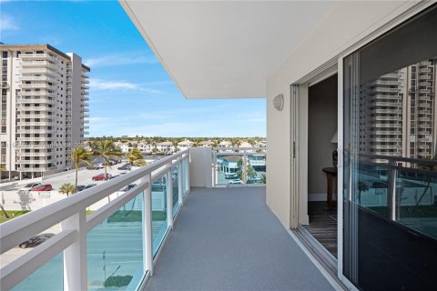 Condominio en venta en Hollywood, Florida, 2 dormitorios, 135.64 m2 № 1161332 - foto 29