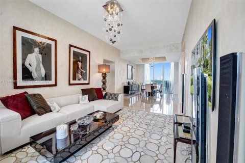 Copropriété à louer à Sunny Isles Beach, Floride: 3 chambres, 216.18 m2 № 71816 - photo 5