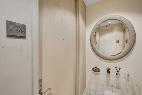 Condo in Sunny Isles Beach, Florida, 3 bedrooms  № 71816 - photo 3